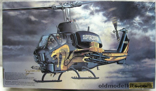 MRC 1/35 AH-1T+ Super Cobra Gold Cobra, BA105 plastic model kit